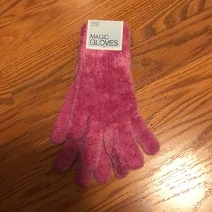 Fuzzy Pink Magic Gloves